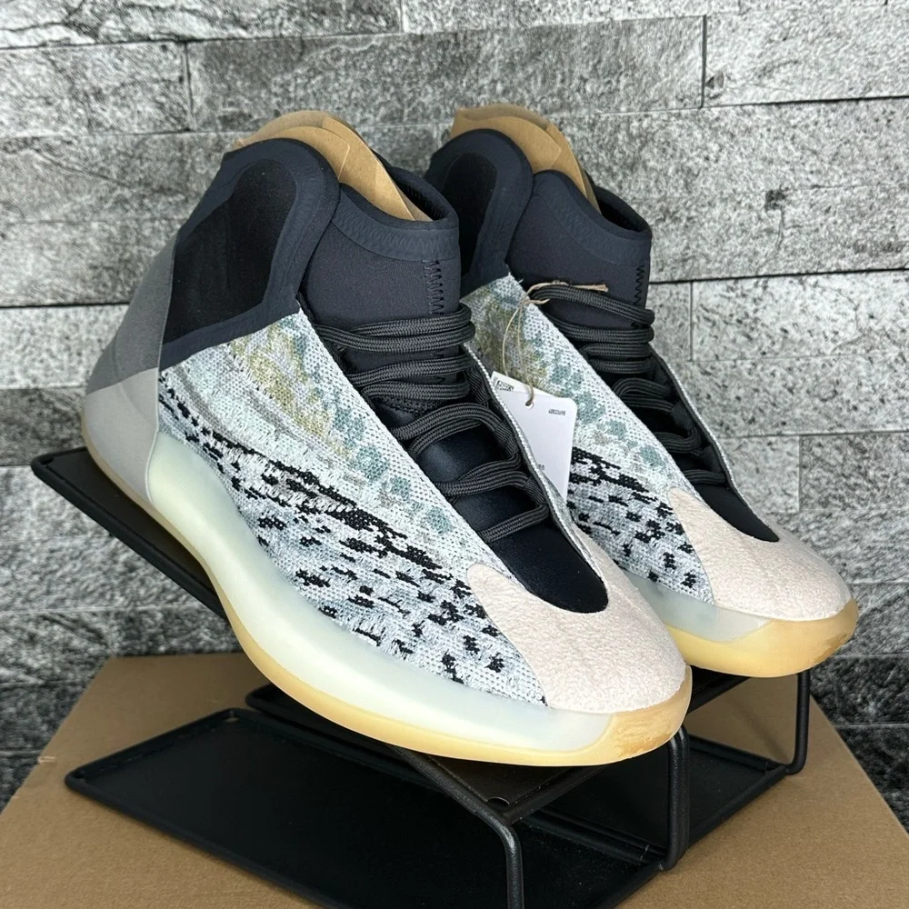 Adidas Yeezy QNTM Sea Teal - NEW - M9.5
